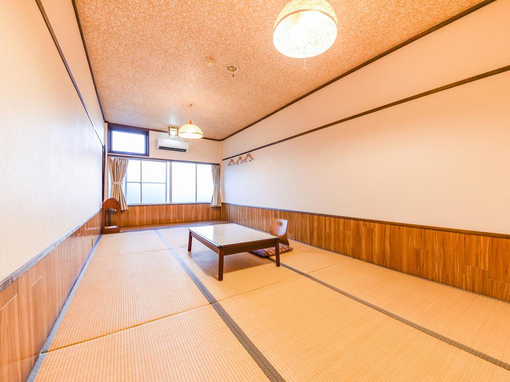 Ryokan Marue Honkan Hotell Hitoyoshi Exteriör bild